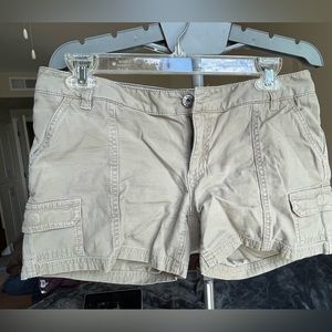 Northface women’s shorts, tan, size US 4 regular